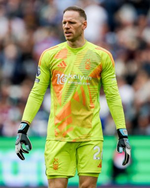 Nottingham Ormanı 'ndan Matz Sels, 18 Mayıs 2025' te Londra Stadyumu 'nda oynanan Premier League maçında West Ham United ve Nottingham Forest maçında tepki gösterdi.