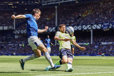 Southampton 'dan Jack Stephens, 18 Mayıs 2025' te Goodison Park, Liverpool, İngiltere 'de oynanan Premier League maçı sırasında Everton ve Southampton maçında Everton' ı yendi.