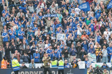 Leicester City taraftarları Premier Lig maçı sırasında Leicester City ile Ipswich Town arasında King Power Stadyumu, Leicester, İngiltere, 18 Mayıs 202