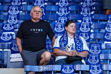 Everton taraftarları, Goodison Park 'a gelerek 18 Mayıs 2025' te Goodison Park, Liverpool, İngiltere 'de oynanan Premier League maçında Everton ve Southampton' ı son kez kucaklıyor.