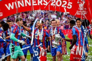 Crystal Palace, 17 Mayıs 202 tarihinde İngiltere 'nin Wembley Stadyumu' nda oynanan ve Manchester City ile oynanan FA Cup final maçı sonrasında FA Cup 'ı kaldırdı.