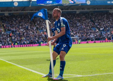 Leicester City 'den Jamie Vardy, 18 Mayıs 202' de King Power Stadyumu 'nda oynanan Premier League maçında Leicester City-Ipswich Town maçında 1-0' lık galibiyetini kutluyor.