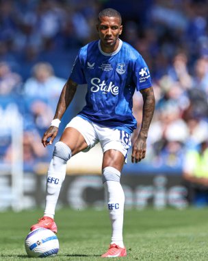 18 Mayıs 202 'de Goodison Park, Liverpool' da oynanan Premier League maçında Everton ve Southampton maçı öncesinde The Winslowe Hotel 'in önünde Everton taraftarları