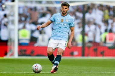 Manchester City 'den Ruben Dias, 17 Mayıs 202' de İngiltere 'nin Wembley Stadyumu' nda oynanan ve Manchester City 'ye karşı oynanan FA Cup final maçında pas attı.