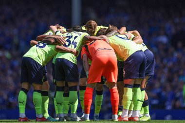 Southampton Grubu, 18 Mayıs 2025 'te İngiltere' de Goodison Park 'ta oynanan Premier Lig maçı sırasında Everton ve Southampton maçında bir araya geldi.