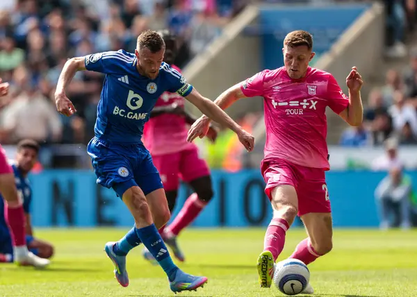 Leicester City 'den Jamie Vardy 18 Mayıs 202' de King Power Stadyumu 'nda oynanan Premier League maçında 1-0 berabere kaldı.