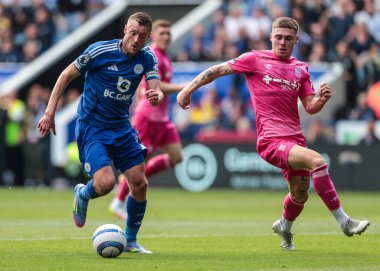 Leicester City 'den Jamie Vardy 18 Mayıs 2025' te İngiltere 'nin Leicester şehrindeki King Power Stadyumu' nda Leicester City ile Ipswich Town arasında oynanan Premier League maçında topu aldı.