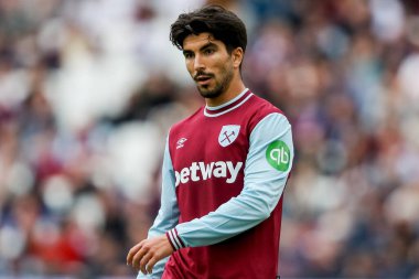 West Ham United 'dan Carlos Soler, 18 Mayıs 2025' te Londra 'daki Londra Stadyumu' nda oynanan Premier League maçında West Ham United Nottingham Forest 'a karşı mücadele etti.