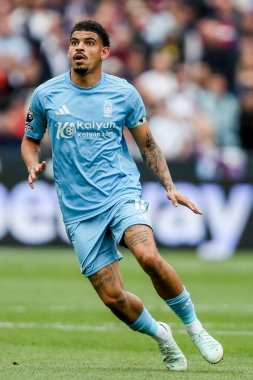 Nottingham Ormanı 'ndan Morgan Gibbs-White 18 Mayıs 2025' te Londra Stadyumu 'nda oynanan Premier League maçında West Ham United Nottingham Ormanı' na karşı savaşıyor.