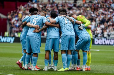 Nottingham Forest, Premier Lig karşılaşması öncesinde Londra 'daki Londra Stadyumu' nda West Ham United ve Nottingham Forest maçına katıldı.