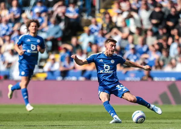 Leicester City 'den Luke Thomas 18 Mayıs 2025' te King Power Stadyumu 'nda Leicester City ile Ipswich Town arasında oynanan Premier League maçında pas attı.