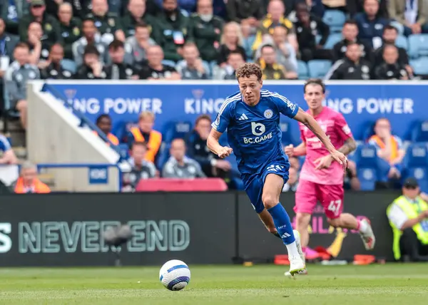 Leicester City 'den Kasey McAteer, 18 Mayıs 2025' te İngiltere 'nin Leicester şehrindeki King Power Stadyumu' nda oynanan Premier League maçında Leicester City ile Ipswich Town karşılaşmasını izledi.