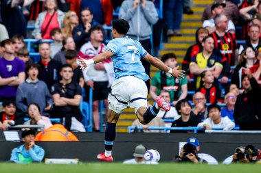 Manchester City 'den Omar Marmoush, 20 Mayıs 2025' te Etihad Stadyumu 'nda oynanan Premier League maçında 1-0' lık galibiyet golünü kutluyor.