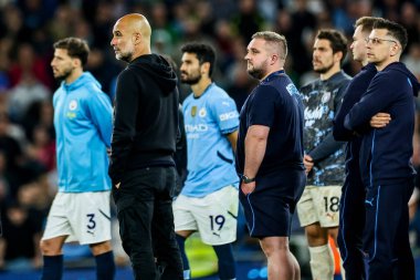 Manchester City 'den Kevin De Bruyne 20 Mayıs 2025' te Etihad Stadyumu 'nda oynanan Premier League maçı sonrasında Kevin De Bruyne' a teşekkür ediyor.