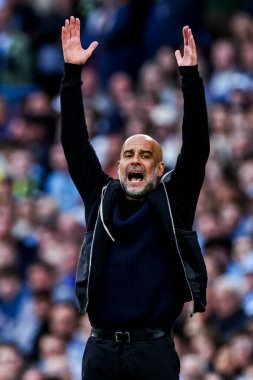 Manchester City 'den Pep Guardiola, 20 Mayıs 2025' te Etihad Stadyumu 'nda oynanan Premier League maçında tepki gösterdi.