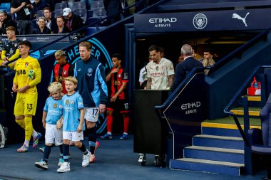 Manchester City 'den Kevin De Bruyne, 20 Mayıs 202' de Etihad Stadyumu 'nda oynanan Premier League maçından önce takıma liderlik ediyor.