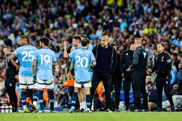 Bernardo Silva, Manchester City 'nin 20 Mayıs 2025' te Etihad Stadyumu 'nda oynanan Premier League maçında Manchester City ile Bournemouth maçında Pep Guardiola' ya konuştu.