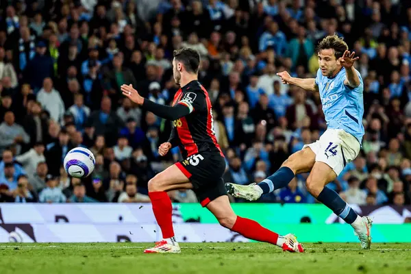 Manchester City 'den Nico Gonzalez Premier Lig maçında 3-0 önde gidiyor. Manchester City, Etihad Stadyumu' nda Bournemouth 'a karşı, 20 Mayıs 202