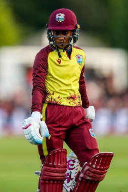 Batı Hint Adaları 'ndan Mandy Mangru 1. Vitality IT20 Serisi sırasında işten çıkarılmasının ardından üzgün görünüyor. İngiltere Kadınlar Batı Hint Adaları' na karşı Spitfire Ground, Canterbury, Birleşik Krallık, 21 Mayıs 202