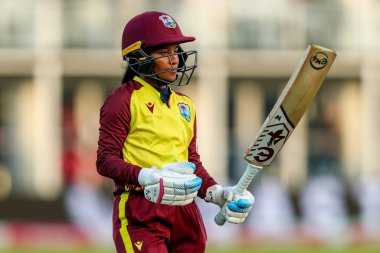 Batı Hint Adaları 'ndan Mandy Mangru 1. Vitality IT20 Serisi sırasında işten çıkarılmasının ardından üzgün görünüyor. İngiltere Kadınlar Batı Hint Adaları' na karşı Spitfire Ground, Canterbury, Birleşik Krallık, 21 Mayıs 202