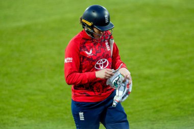 İngiltere 'den Nat Sciver-Brunt 1. Vitality IT20 Serisi sırasında işten çıkarılan kadınlar, 21 Mayıs 202' de Spitfire Ground, Canterbury, Birleşik Krallık 'ta Batı Hint Kadınları' na karşı açılan davanın ardından üzgün görünüyor.