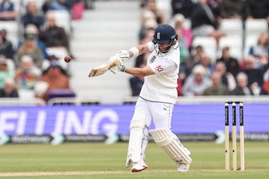 İngiltere 'den Ben Duckett, 22 Mayıs 202' de İngiltere 'nin Trent Bridge, Nottingham' da Zimbabwe 'ye karşı oynadığı Rothesay Test Maçı' nda 6 (6) puan aldı.