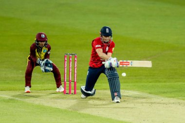 İngiltere 'den Heather Knight Kadınlar 1. Vitality IT20 Serisi sırasında Batı Hint kadınlarına karşı Spitfire Ground, Canterbury, Birleşik Krallık, 21 Mayıs 202' de vuruş yaptı.