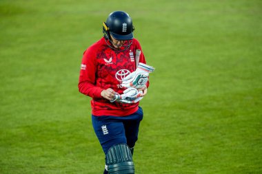 İngiltere 'den Nat Sciver-Brunt 1. Vitality IT20 Serisi sırasında işten çıkarılan kadınlar, 21 Mayıs 202' de Spitfire Ground, Canterbury, Birleşik Krallık 'ta Batı Hint Kadınları' na karşı açılan davanın ardından üzgün görünüyor.