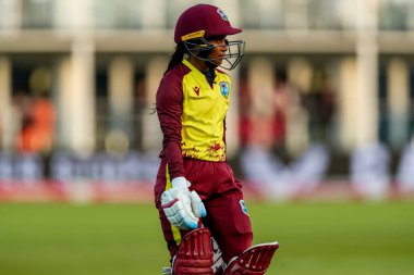 Batı Hint Adaları 'ndan Mandy Mangru 1. Vitality IT20 Serisi sırasında işten çıkarılmasının ardından üzgün görünüyor. İngiltere Kadınlar Batı Hint Adaları' na karşı Spitfire Ground, Canterbury, Birleşik Krallık, 21 Mayıs 202