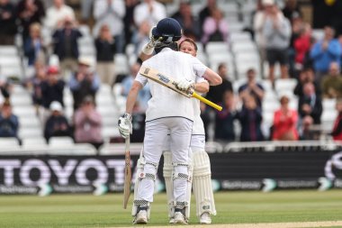 İngiltere 'den Ben Duckett, İngiltere' nin Nottingham kentinde 22 Mayıs 2025 'te oynanan 1. Rothesay Test Maçı' nda İngiltere 'nin Zimbabwe' ye karşı oynadığı 1.