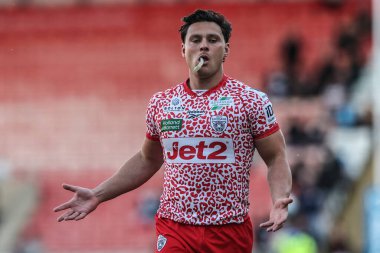 Leigh Leoparları 'ndan Lachlan Lam, maç öncesi ısınma turunda 12. Betfred Süper Lig karşılaşmasında Leigh Leopards' a karşı Hull FC, Leigh Spor Köyü, Leigh, Birleşik Krallık, 22 Mayıs 2025