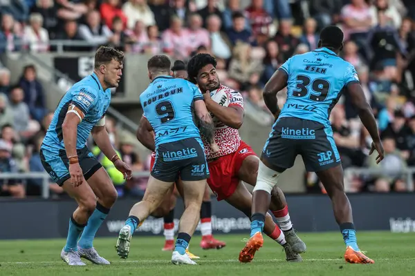 Leigh Leoparları 'ndan Alec Tuitavake, 22 Mayıs 2025' te Leigh Spor Köyü 'nde oynanan 12. Betfred Süper Lig karşılaşmasında Leigh Leopards' a karşı Hull FC ile karşı karşıya geldi.