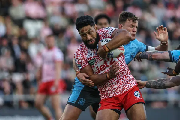 Leigh Leopards 'dan Isaac Liu, 22 Mayıs 2025' te Leigh Spor Köyü 'nde oynanan 12. Betfred Süper Lig karşılaşmasında sakatlandı.