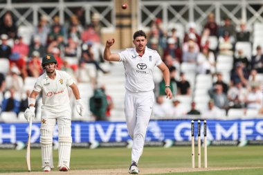 İngiltere 'den Josh Dil, 23 Mayıs 2025' te İngiltere 'nin Nottingham kentindeki Trent Köprüsü' nde oynanan Rothesay Test Maçı 2.