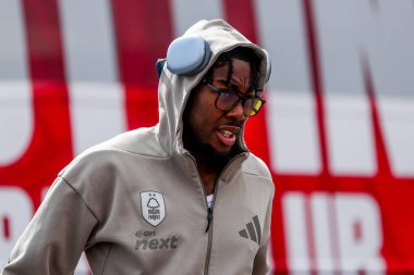 Nottingham Ormanı 'ndan Anthony Elanga, Premier League maçından önce Nottingham Forest Chelsea' ye karşı City Ground, Nottingham, İngiltere 'de 25 Mayıs 2025' te City Ground 'a vardı.