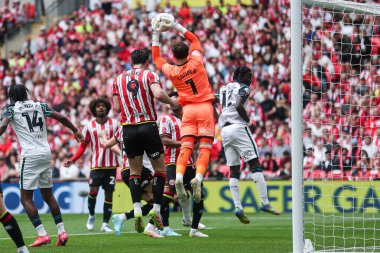 Sheffield United takımından Michael Cooper, 24 Mayıs 2025 'te İngiltere' nin Wembley Stadyumu 'nda Sheffield United ile Sunderland arasındaki final maçında bir kurtarış yaptı.