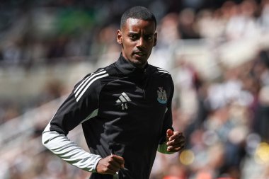 Newcastle United 'dan Alexander Isak Premier League maçı sırasında İngiltere' nin Newcastle şehrinde oynanan St.James 's Park' ta oynanan Newcastle United maçında ısınma turunda