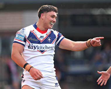 Wakefield Trinity 'den Seth Nikotemo, 25 Mayıs 2025' te Birleşik Krallık 'ın Wakefield Stadyumu' nda oynanan Betfred Süper Lig karşılaşmasında Wakefield Trinity ile Salford Red Devils karşılaşmasını kutluyor.