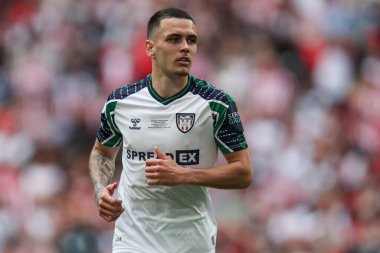 Sunderland takımından Enzo Le Fe 24 Mayıs 2025 'te Wembley Stadyumu' nda Sheffield United ile Sunderland arasında oynanan final maçında