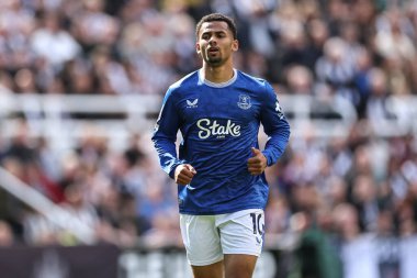 Everton 'dan Iliman Ndiaye Premier League maçı sırasında Newcastle United, Everton' a karşı St. James 's Park, Newcastle, İngiltere, 25 Mayıs 2025