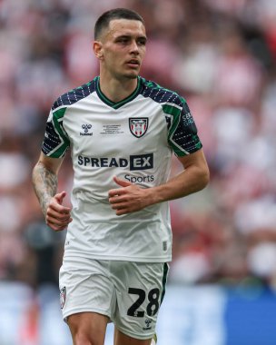 Sunderland takımından Enzo Le Fe 24 Mayıs 2025 'te Wembley Stadyumu' nda Sheffield United ile Sunderland arasında oynanan final maçında