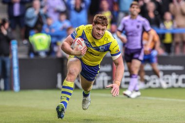 Warrington Wolves 'tan Dan Russell, 23 Mayıs 2025' te Warrington, İngiltere 'deki Halliwell Jones Stadyumu' nda oynanan 12.