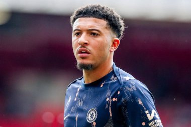 Chelsea 'den Jadon Sancho, Premier Lig maçından önce Nottingham Forest Chelsea' ye karşı City Ground, Nottingham, İngiltere 'de 25 Mayıs 2025' te ısınıyor.