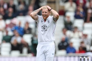 İngiltere kaptanı Ben Stokes, 24 Mayıs 2025 'te İngiltere' nin Nottingham kentindeki Trent Köprüsü 'nde oynanan Rothesay Test Maçı 3.