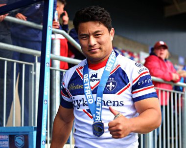 Wakefield Trinity 'den Mason Lino Betfred Süper Lig maçı sonrasında Wakefield Trinity, DIY Kitchens Stadyumu' nda Salford Red Devils 'e karşı, 25 Mayıs 2025