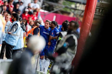 Chelsea 'den Levi Colwill, Premier League maçında Nottingham Forest Chelsea' ye karşı oynadığı City Ground, Nottingham, İngiltere 'de 25 Mayıs 2025' te oynanan maçta takım arkadaşlarıyla birlikte 0-1 'lik galibiyet golünü kutluyor.