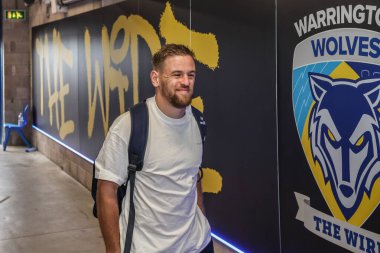 Warrington Wolves takımından Matt Dufty, 23 Mayıs 2025 'te İngiltere' nin Warrington şehrindeki Halliwell Jones Stadyumu 'nda oynanan 12.