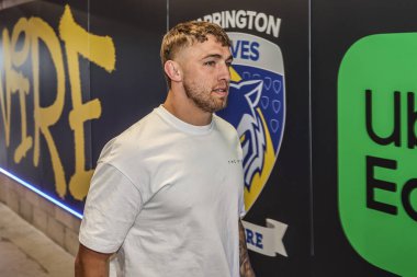 Warrington Wolves 'tan Sam Powell, 23 Mayıs 2025' te İngiltere 'nin Warrington şehrindeki Halliwell Jones Stadyumu' nda oynanan 12.