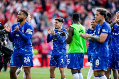 Chelsea Premier Lig maçının ardından Nottingham Forest Chelsea 'ye karşı 25 Mayıs 2025' te İngiltere 'nin Nottingham şehrinde oynanan City Ground maçında kazandığı galibiyet sonrasında Şampiyonlar Ligi' ndeki yerlerini kutluyor.