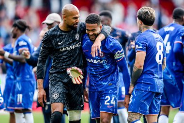 Chelsea Premier Lig maçının ardından Nottingham Forest Chelsea 'ye karşı 25 Mayıs 2025' te İngiltere 'nin Nottingham şehrinde oynanan City Ground maçında kazandığı galibiyet sonrasında Şampiyonlar Ligi' ndeki yerlerini kutluyor.